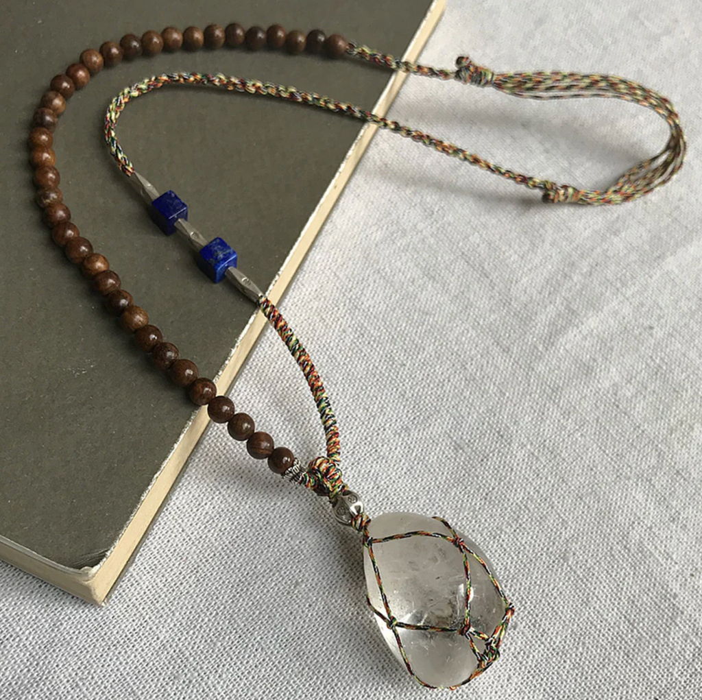 Kailash Energy Essence 石英のペンダントとラピスラズリと純銀です