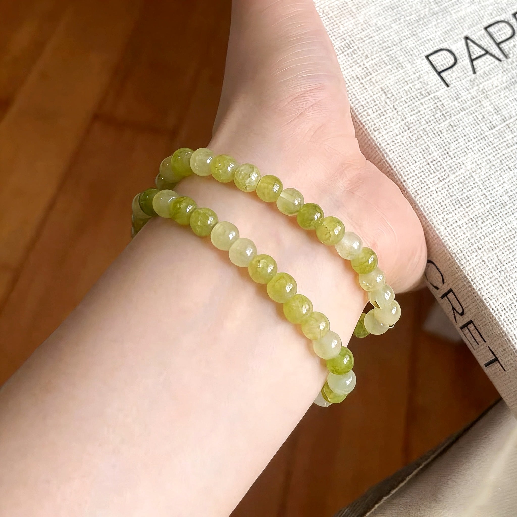 「浄化 · 安定」ペリドット＆カルセドニーブレスレット - 浄化と安定の調和