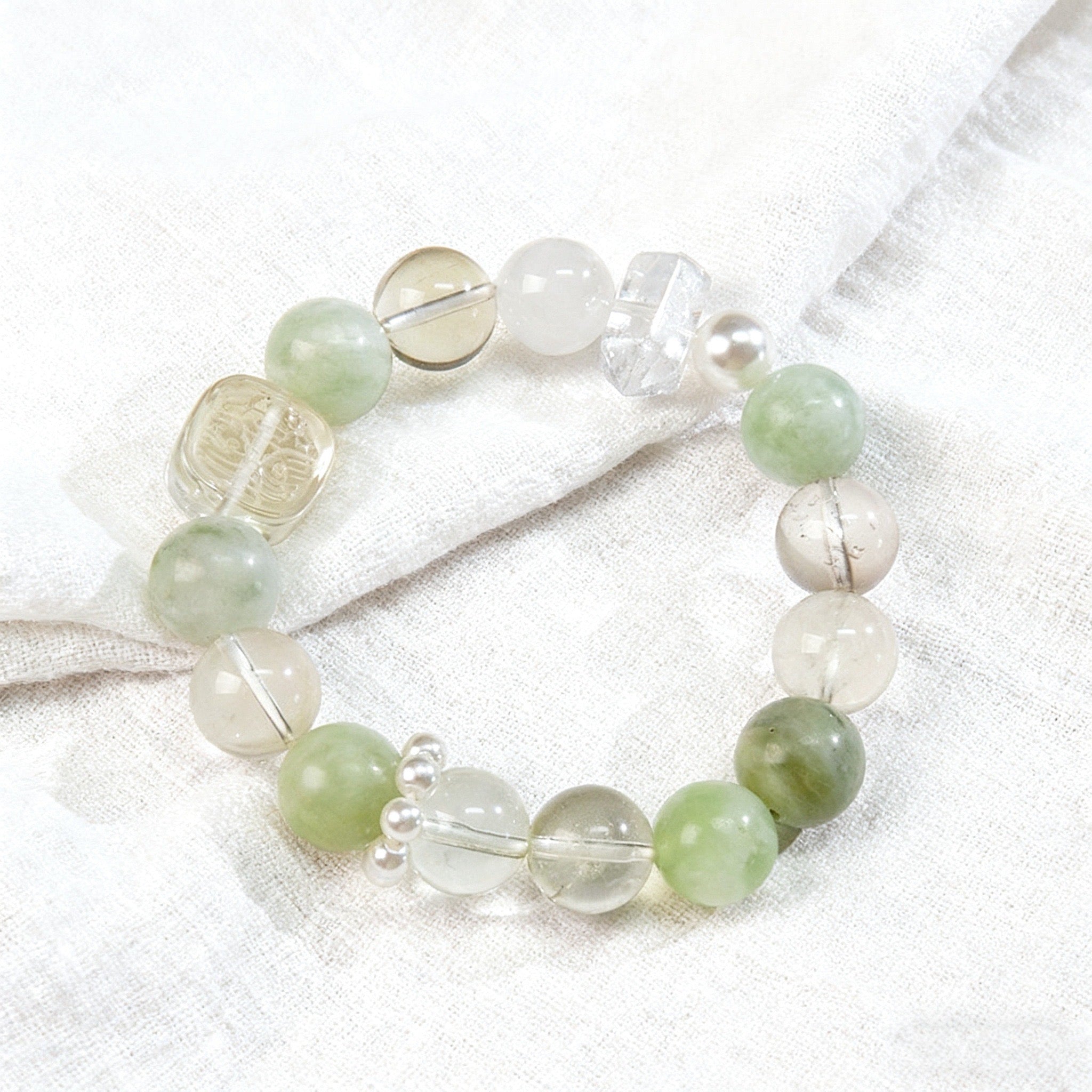 「活力・自信」グリーングレープ＆レモンクォーツブレスレット - 繁栄と活力のフレッシュチャーム