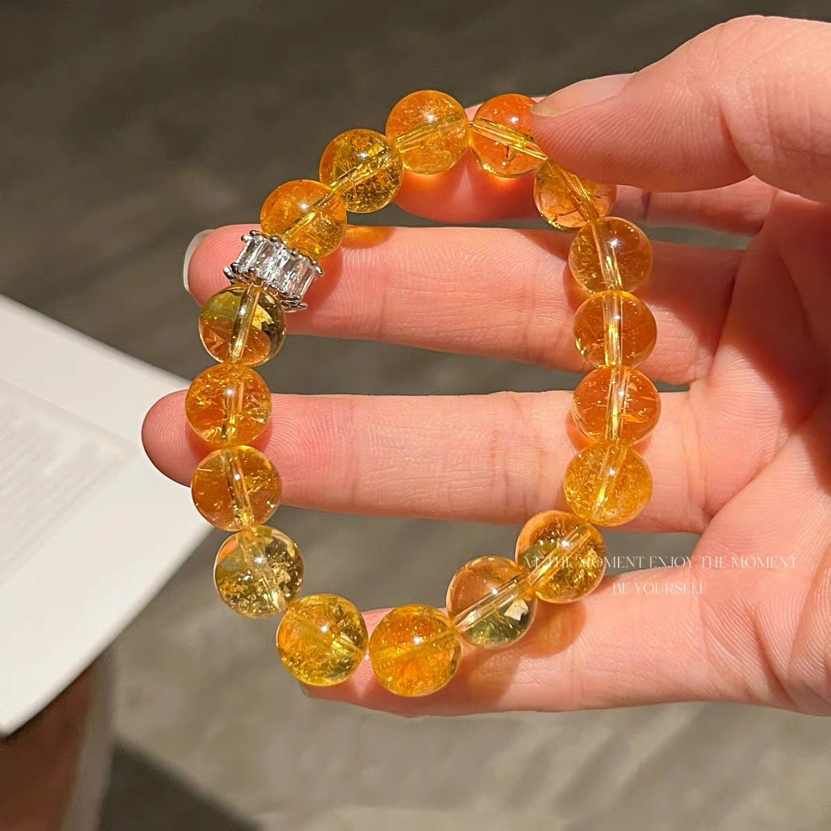 「開運・金運」幸運のクローバーとイエローフローライトの金運ブレスレット - 知恵と幸運で富を掴む