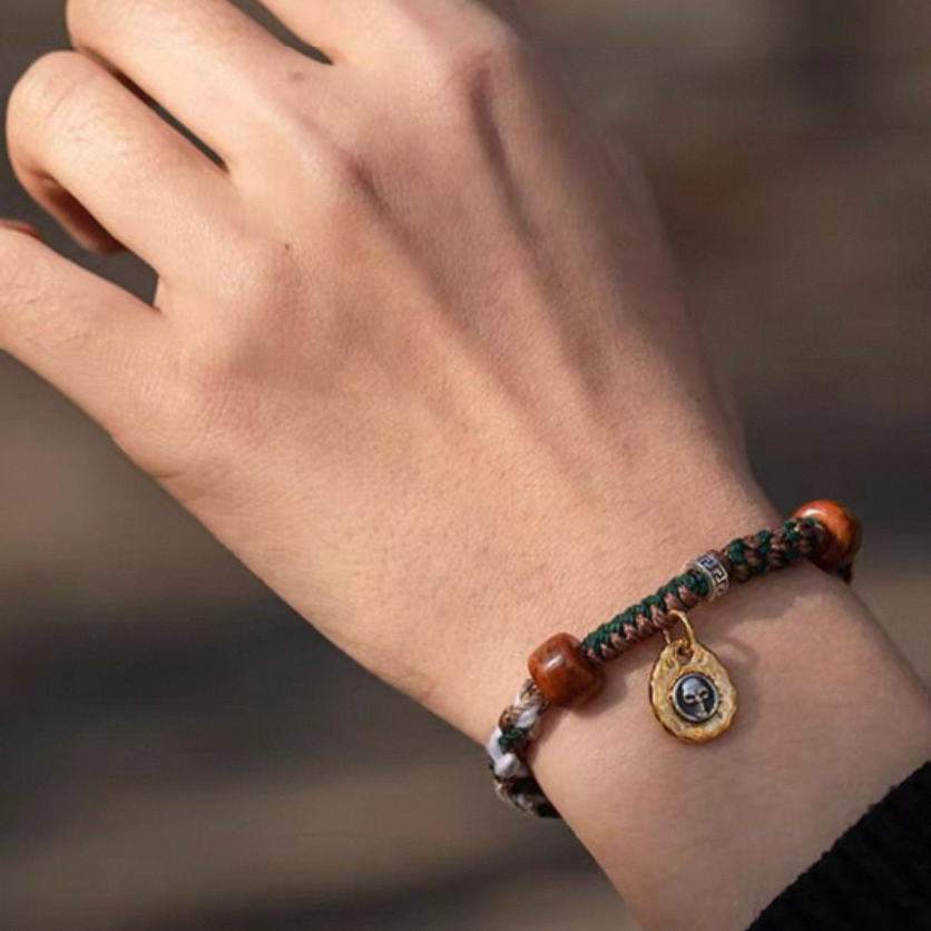 西藏風ブレスレット 手編みのシルバーデザイン