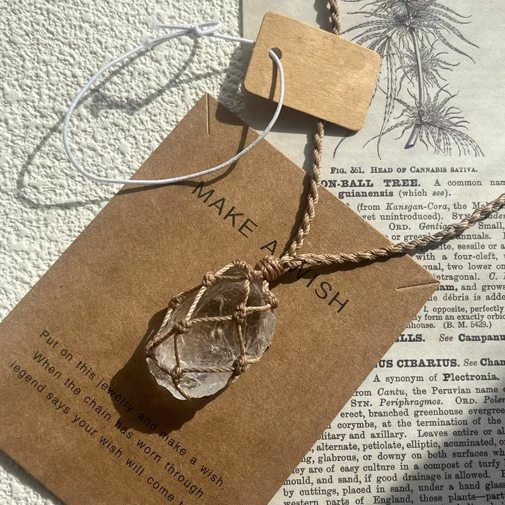 純粋手編み天然ホワイトクリスタル原石パワーペンダントです