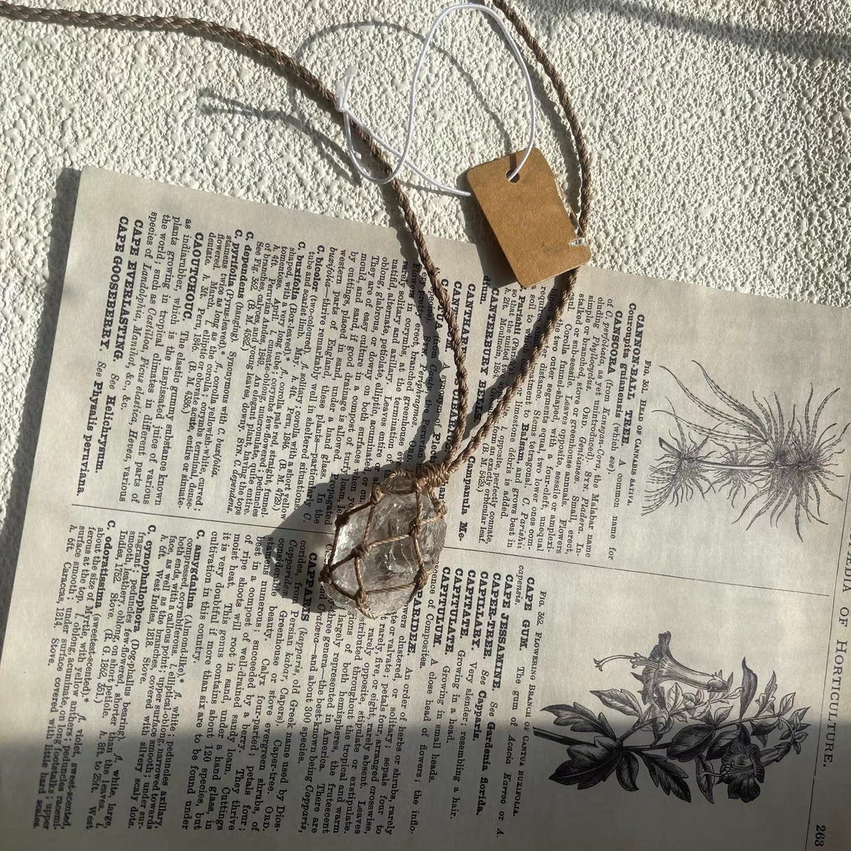 純粋手編み天然ホワイトクリスタル原石パワーペンダントです