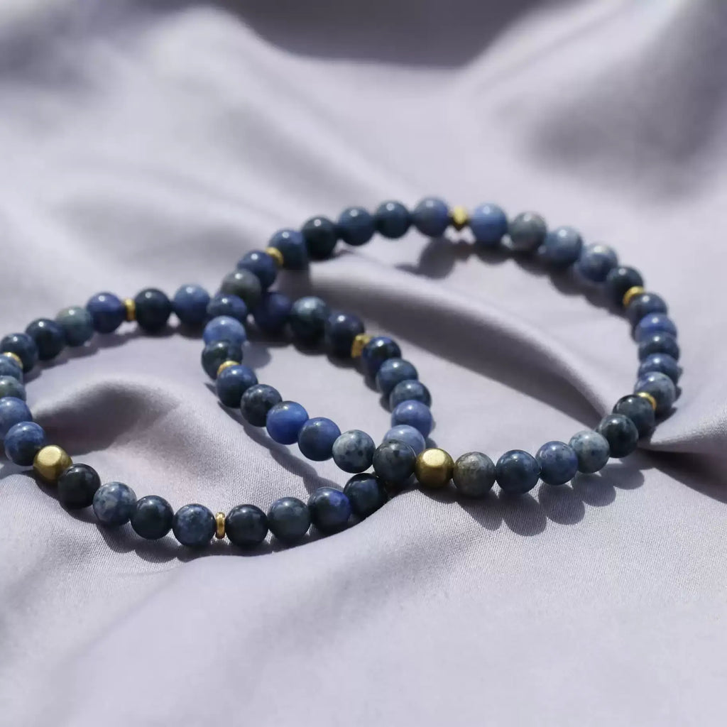「知恵」天然ブルーストライプストーンブレスレット - 冷静と知性を導く青の縞模様